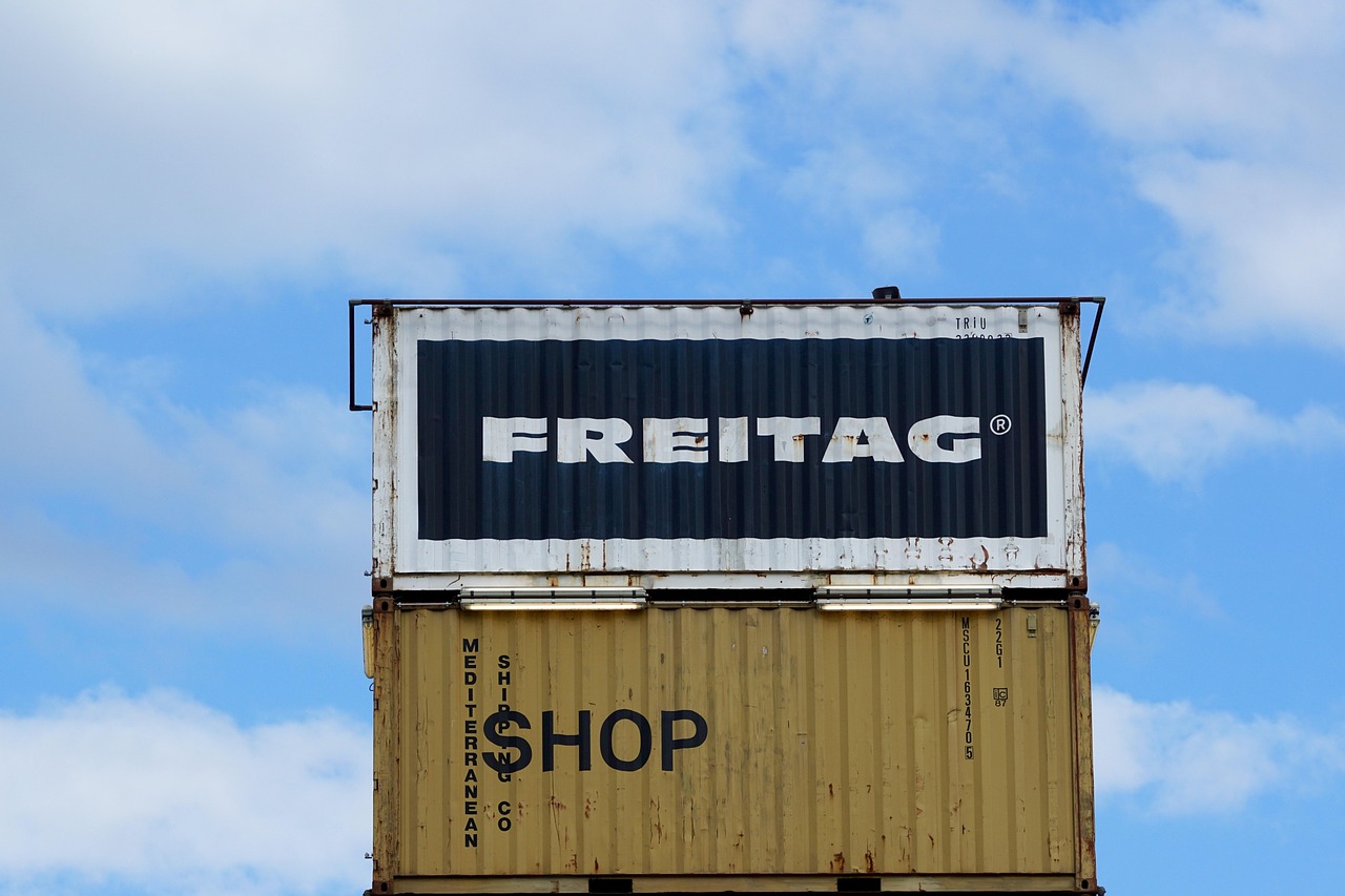 白髪染めの通い放題プランで平日に利用できる割引は？