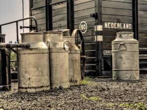 白髪サブスクの解約方法は簡単？