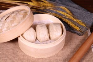 白髪ケアに最適な全体染めの方法は？