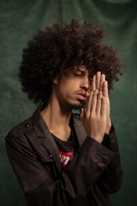 白髪染めの定期便は男性向けにどんなメリットがあるの？